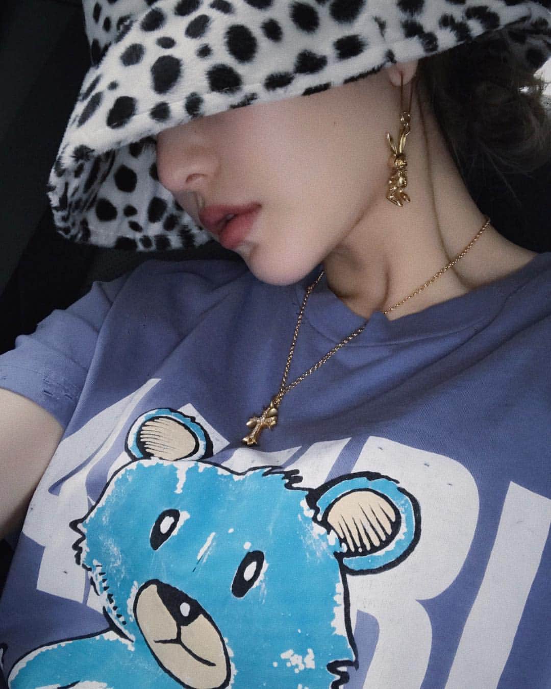 Grace Chowのインスタグラム：「我給你講一個故事… 從前從前 有一隻小熊 還有一隻小兔子 它們是一對好朋友.」