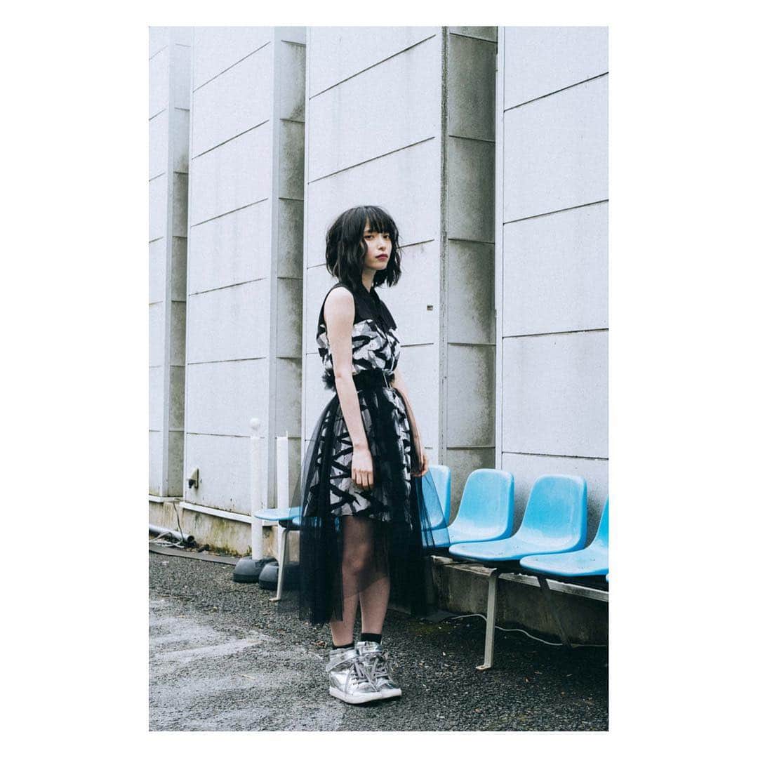 つぶらさんのインスタグラム写真 - (つぶらInstagram)「any ( | ) any .  #anyany_fashion #photography  #photo #fashion #model #japanesegirl #portrait」3月15日 23時42分 - tsubra_