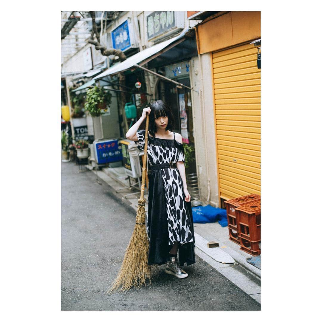 つぶらさんのインスタグラム写真 - (つぶらInstagram)「any ( | ) any .  #anyany_fashion #photography  #photo #fashion #model #japanesegirl #portrait」3月15日 23時42分 - tsubra_