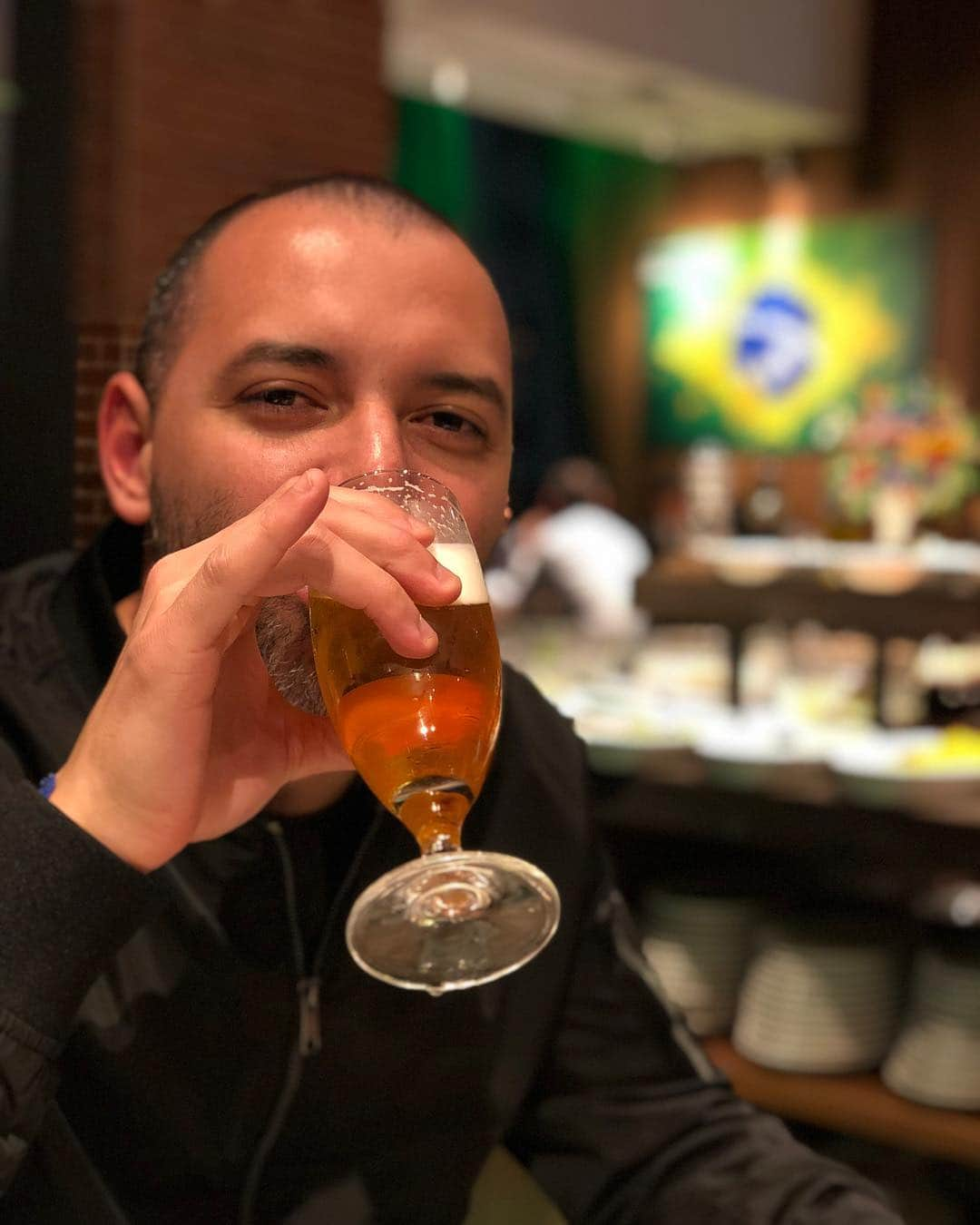 滝田学さんのインスタグラム写真 - (滝田学Instagram)「Boi🐂 🐂 🐄🐮 #boi #brasil #brazil #beer #ビール」3月15日 23時55分 - takita_manabu