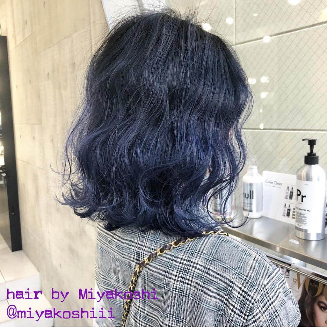 Schwarzkopf Professional Japanさんのインスタグラム写真 - (Schwarzkopf Professional JapanInstagram)「【SHACHU×FIBREPLEX】 hair by @miyakoshiii  #SHACHU #デニムヘア #デニムカラー #denimhair #デニムヘアカラー #denimhaircolor #デザインカラー #ブリーチ #ファイバープレックス #ファイバープレックスカラー #グッバイイエロー #カラーワークス #goodbyeyellow #colorworx #IGORAColorWorx #fibreplex  #シュワルツコフ #シュワルツコフプロフェッショナル#schwarzkopfprofessional」3月16日 0時05分 - schwarzkopfjapan