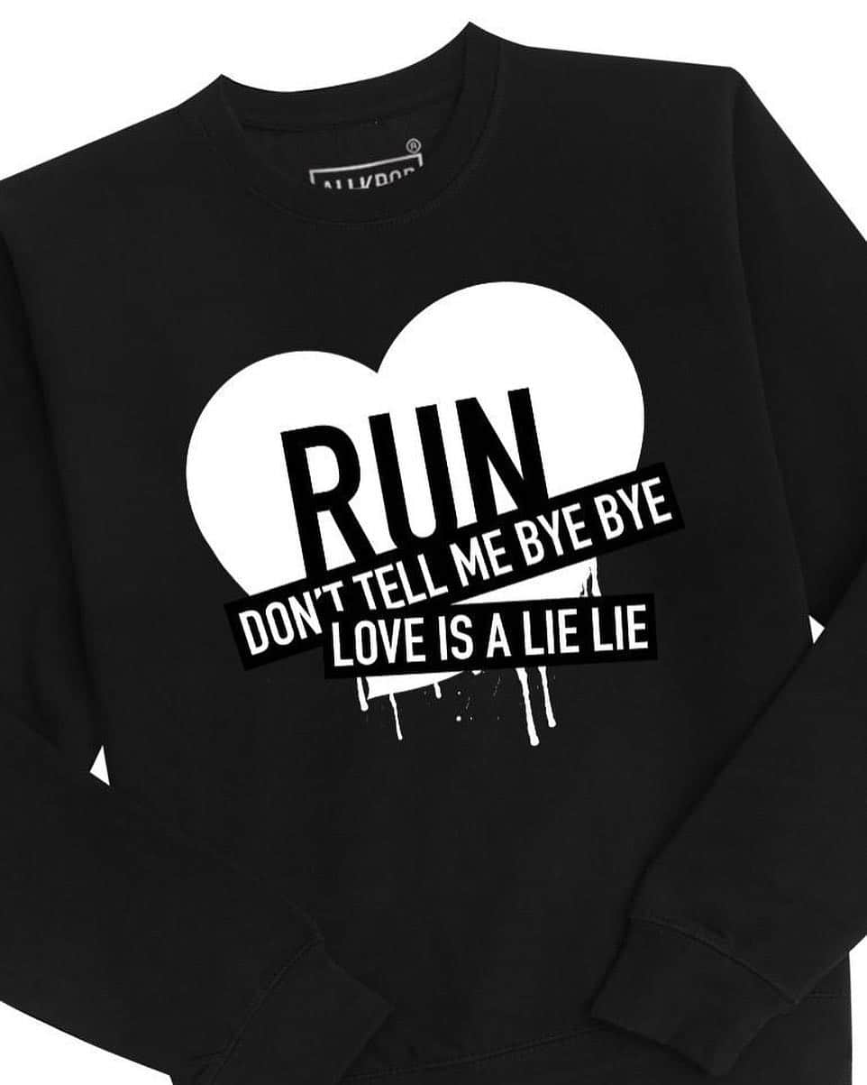 allkpopTHESHOPさんのインスタグラム写真 - (allkpopTHESHOPInstagram)「Run Crew: Don't tell me bye bye, love is a lie lie」3月16日 0時38分 - allkpoptheshop