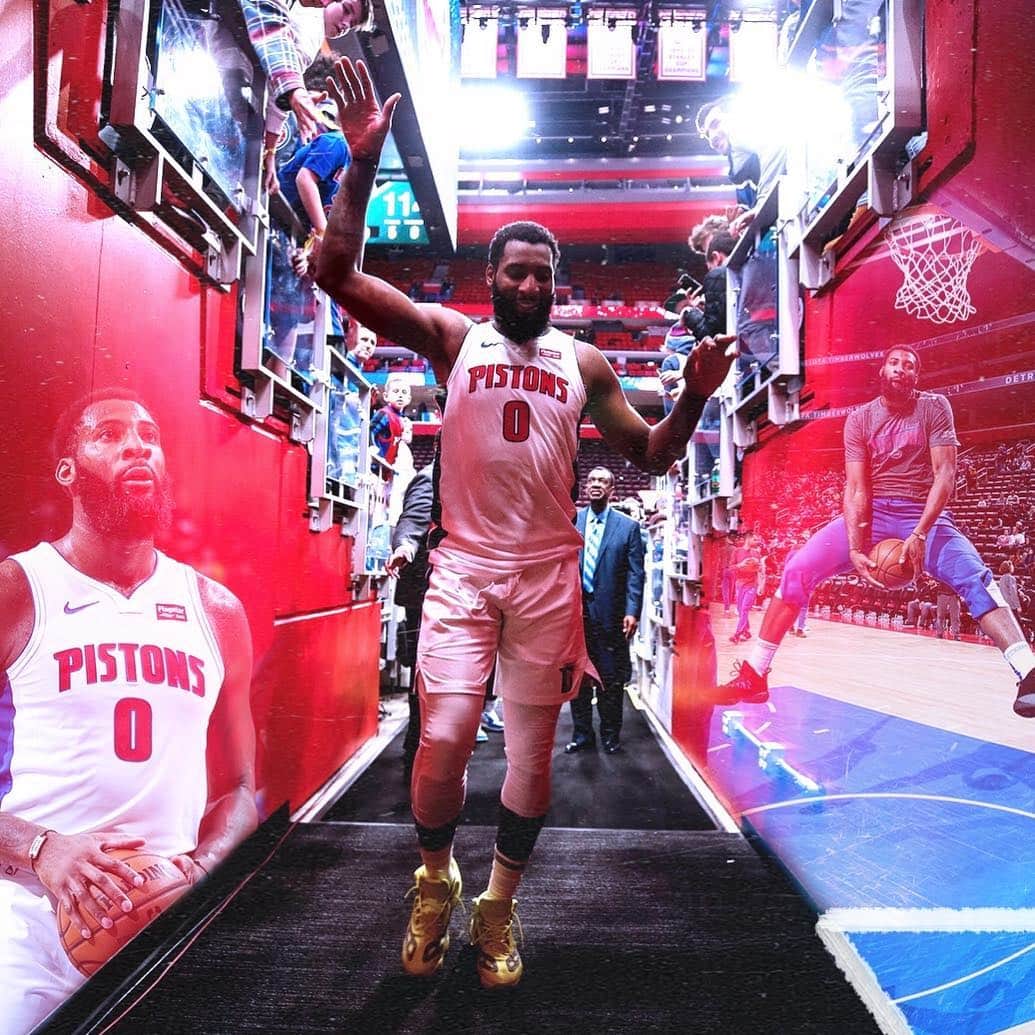 アンドレ・ドラモンドのインスタグラム：「Y’all know what today is🦍🦍 | Caption the picture on the right! #DetroitBasketball」