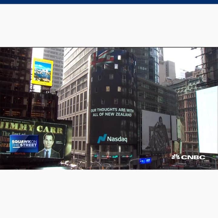 のインスタグラム：「A moment of silence was held at the @nasdaq and @nyse today in remembrance of those whose lives were lost in what is being called “an extraordinary and unprecedented act of violence” in New Zealand. ⁣⠀ ⁣⠀ "This is one of New Zealand's darkest days," said the country's prime minister.⁣⠀ ⁣⠀ ⁣⠀ *⁣⠀ *⁣⠀ *⁣⠀ *⁣⠀ *⁣⠀ *⁣⠀ *⁣⠀ *⁣⠀ ⁣⠀ #Nasdaq #NewZealand #CNBC #News ⁣⠀」
