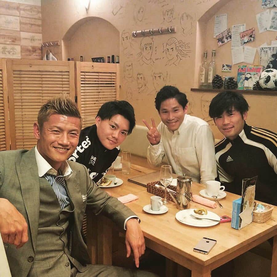 播戸竜二のグルメインスタ