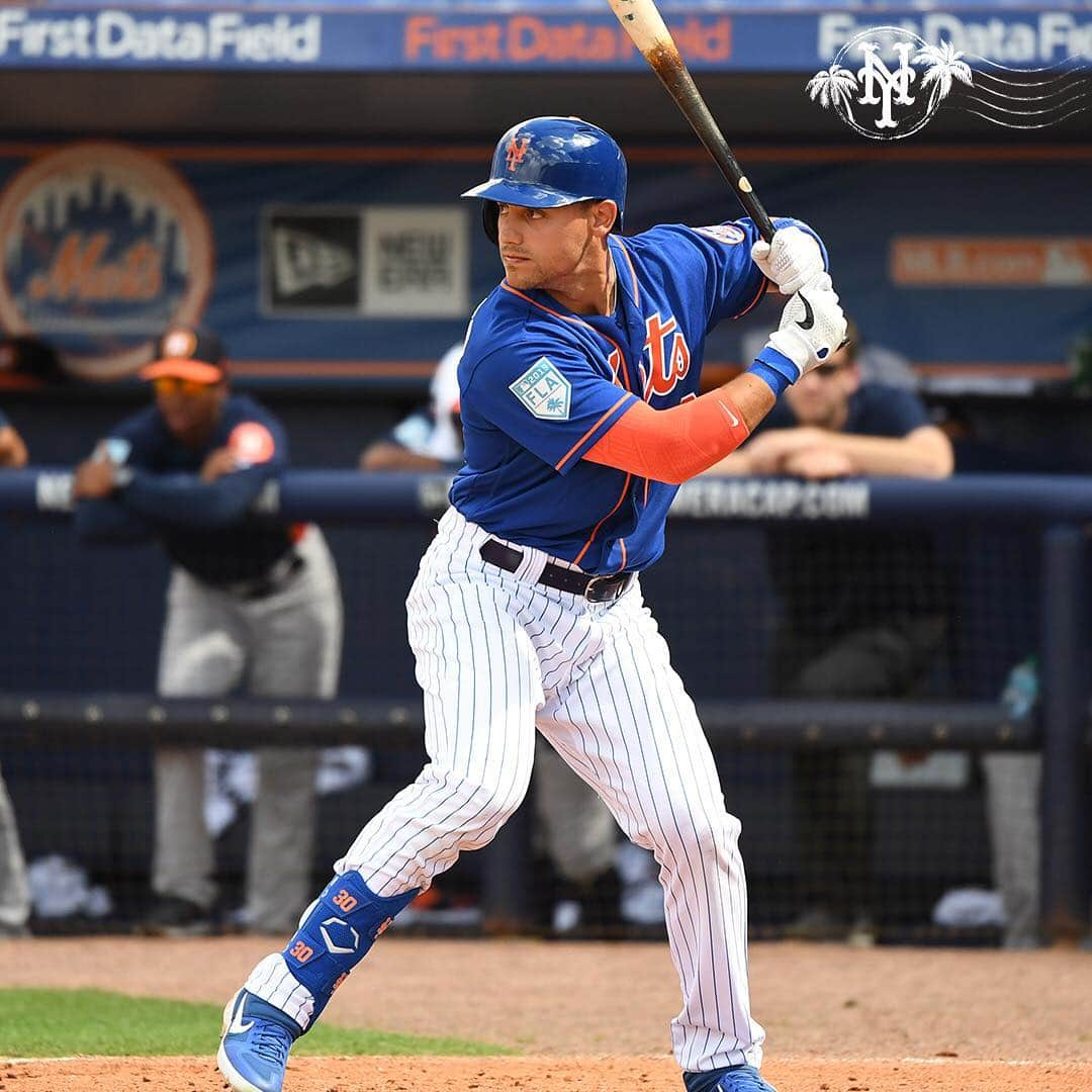 ニューヨーク・メッツさんのインスタグラム写真 - (ニューヨーク・メッツInstagram)「A smile as sweet as his swing 😃. What is there not to love about @mconforto8? #Mets #LGM」3月16日 1時21分 - mets