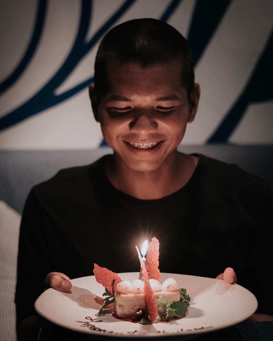 Jirayu Tangsrisukさんのインスタグラム写真 - (Jirayu TangsrisukInstagram)「Birthday boy ! , วันเกิดตำรวจ 🎉」3月16日 1時58分 - jirayu_jj