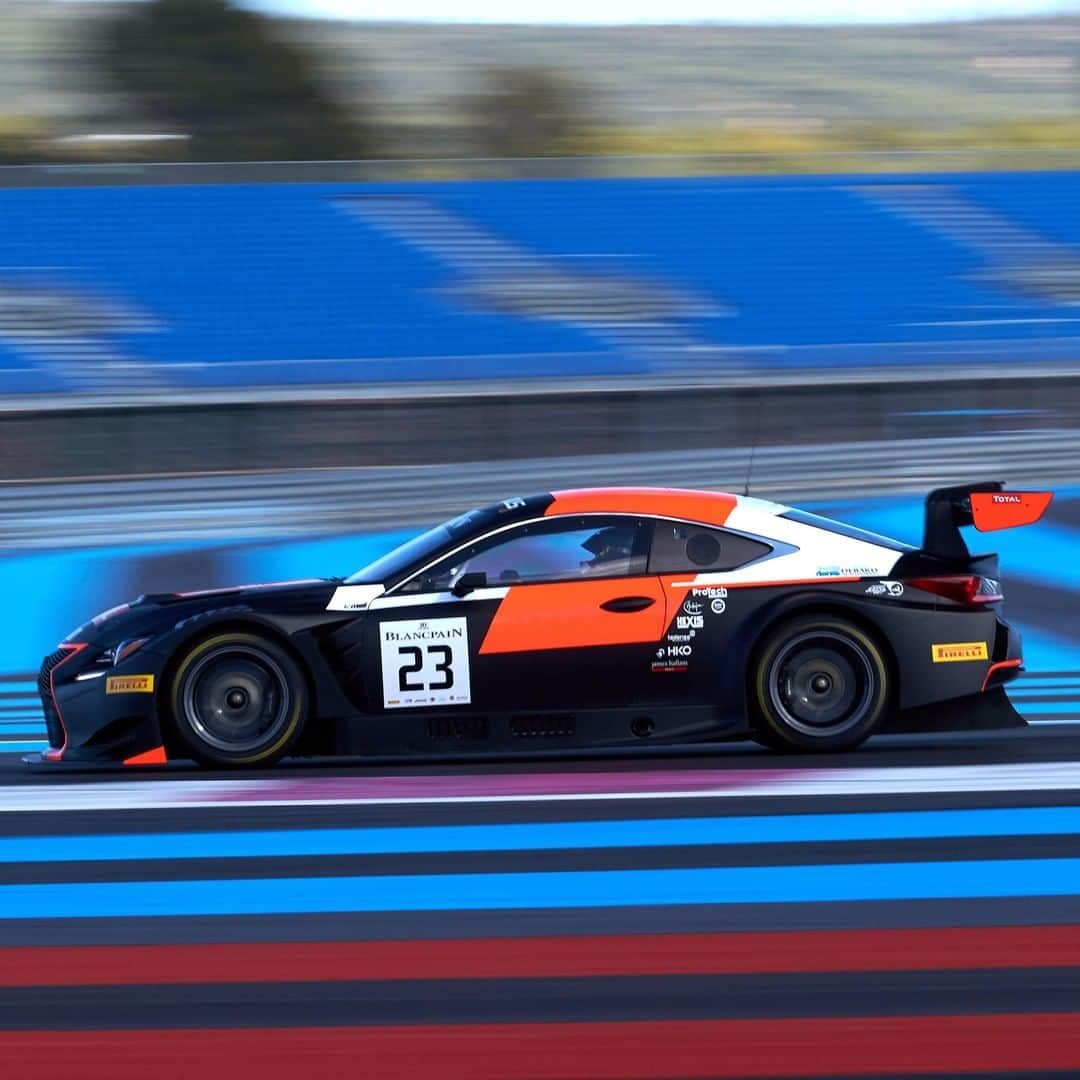 Lexus UKさんのインスタグラム写真 - (Lexus UKInstagram)「What do you think of the #LexusRCF GT3's new livery for 2019?  #Motorport #BlancpainGTSeries #GT3 #LexusF #FPerformance #LexusPerformance #PaulRicard @PanisBarthez @Tech1Racing」3月16日 2時00分 - lexusuk