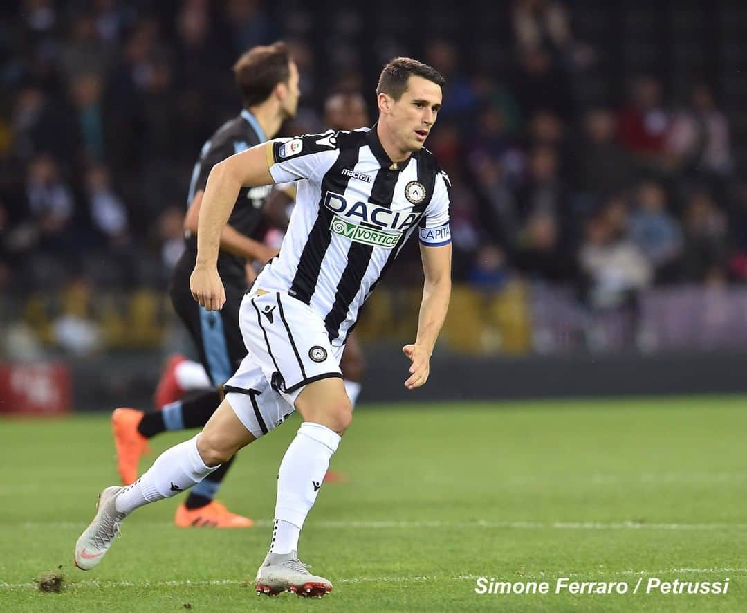 ウディネーゼ・カルチョさんのインスタグラム写真 - (ウディネーゼ・カルチョInstagram)「@kevinlasagna sarà tra gli azzurri che il 23 marzo affronteranno a Udine la Finlandia! 👏🏼👏🏼👏🏼 #ItaliaFinlandia #VivoAzzurro」3月16日 2時10分 - udinesecalcio