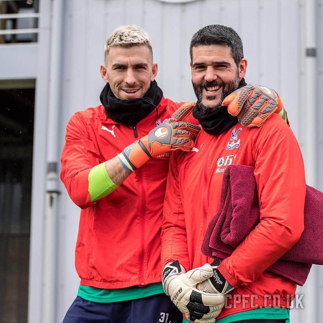 クリスタル・パレスFCさんのインスタグラム写真 - (クリスタル・パレスFCInstagram)「🆙 for the 🏆」3月16日 2時06分 - cpfc