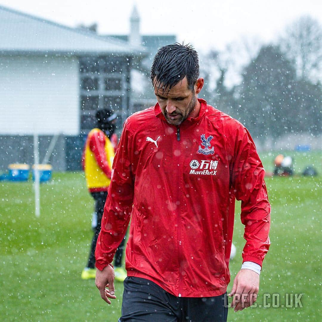 クリスタル・パレスFCさんのインスタグラム写真 - (クリスタル・パレスFCInstagram)「🆙 for the 🏆」3月16日 2時06分 - cpfc