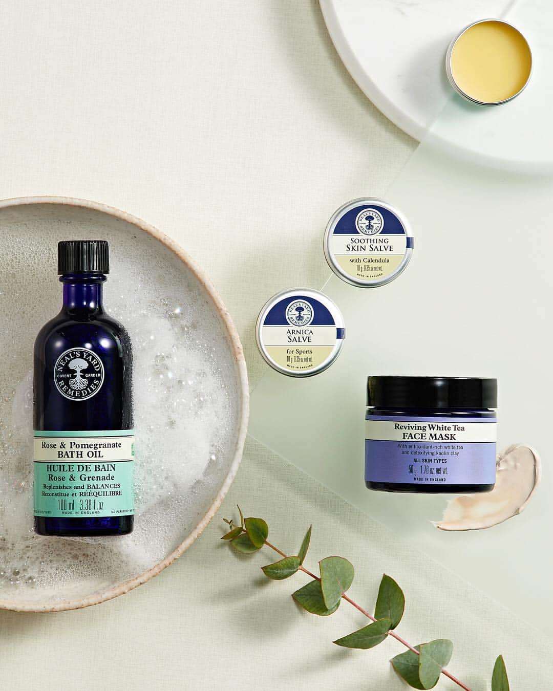 Neal's Yard Remediesさんのインスタグラム写真 - (Neal's Yard RemediesInstagram)「Stop everything! For this weekend only, get FREE Standard UK delivery. Shop via the link in our bio.」3月16日 2時31分 - nealsyardremedies