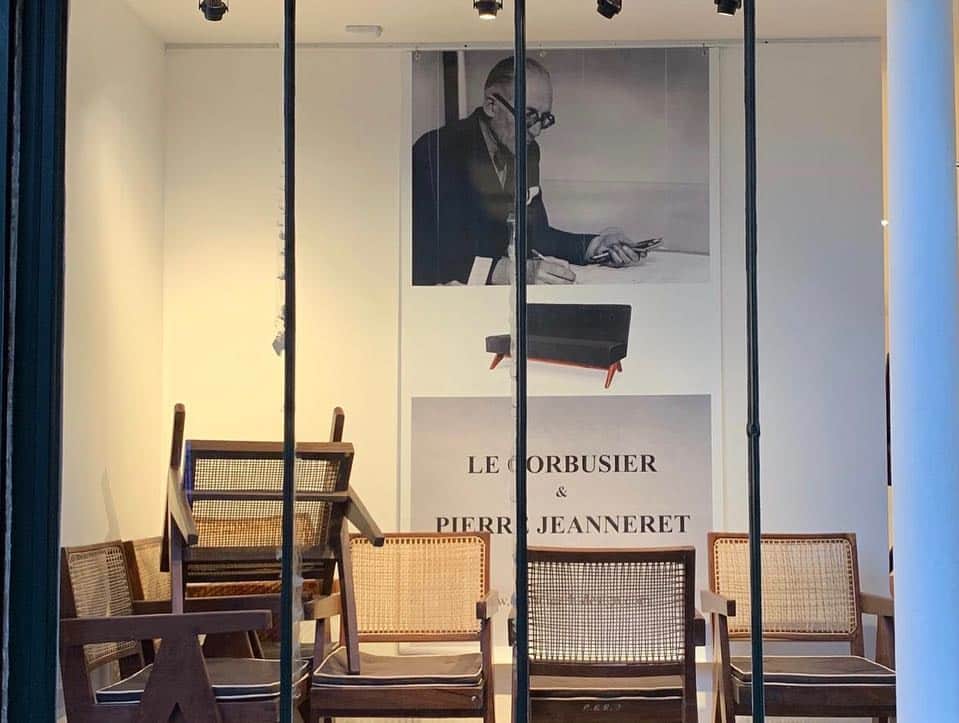 レクレルールさんのインスタグラム写真 - (レクレルールInstagram)「Come and discover a unique selection of Pierre Jeanneret design straight from Chandigarh, at Galerie Leclaireur 📍 #pierrejeanneret #leclaireur」3月16日 2時57分 - leclaireur