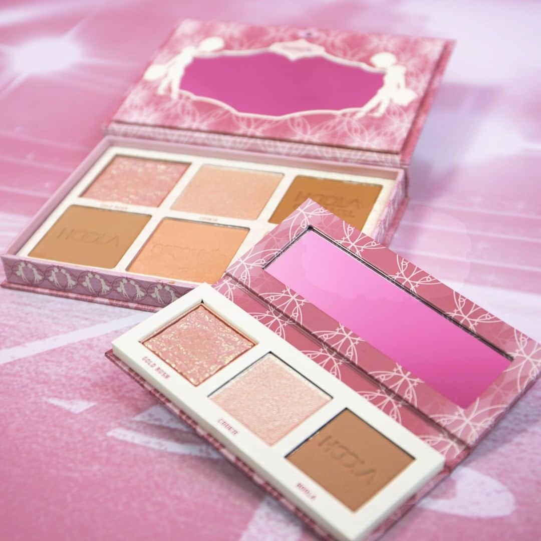 Benefit Cosmetics UKさんのインスタグラム写真 - (Benefit Cosmetics UKInstagram)「Get your blush, bronze & highlighter game on with our NEW Cheekleaders Pink Squad available also in mini size! ✨💕 #cheekleaders #benefit #beauty #alittlesomething #pinksquad . . . 📷 Image Description: Cheekleaders bronze squad palettes in original and mini sizes on a pink background」3月16日 5時00分 - benefitcosmeticsuk