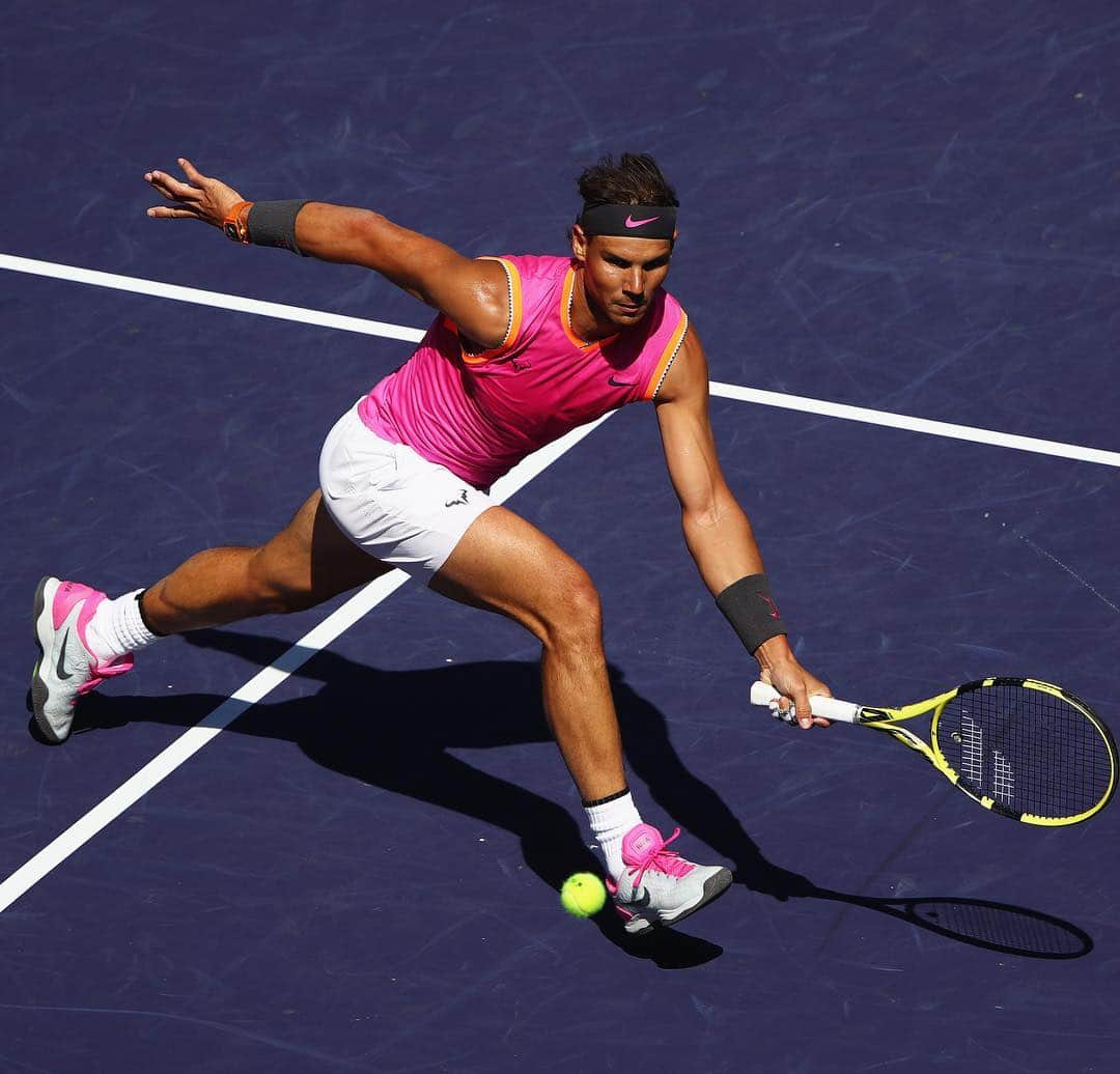 ATP World Tourさんのインスタグラム写真 - (ATP World TourInstagram)「Next up: 🇪🇸 vs. 🇷🇺 Who ya got, @rafaelnadal or @karenkhachanov? 💥 #BNPPO19」3月16日 5時24分 - atptour