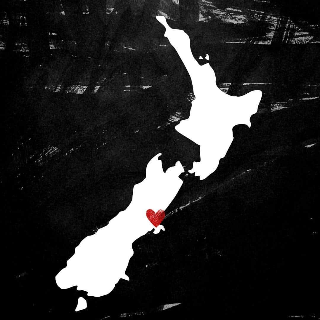 トムズシューズさんのインスタグラム写真 - (トムズシューズInstagram)「49 lives were taken yesterday in the mass shooting in New Zealand. We are mourning our brothers and sisters and we pledge to honor them with action. Let’s stand for a more peaceful, safe and inclusive world for all of us. #endgunviolencetogether」3月16日 5時34分 - toms