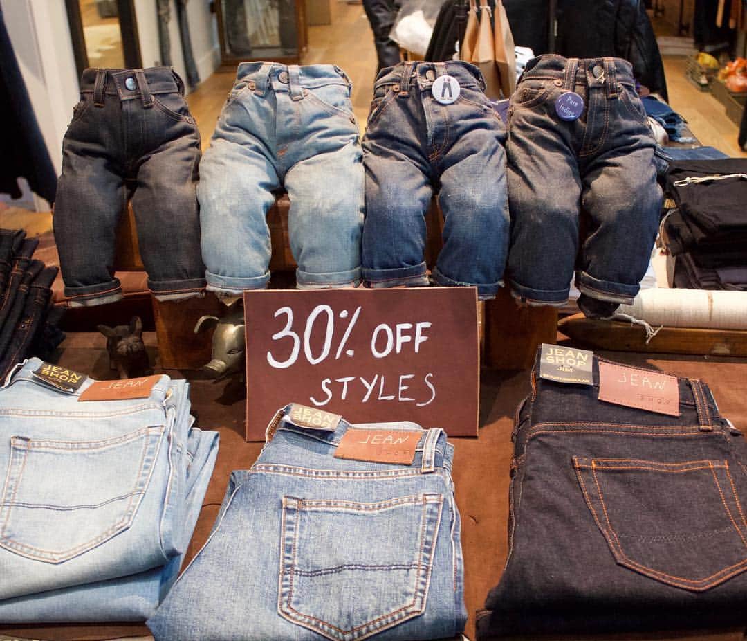 のインスタグラム：「We currently have 30% off a limited number of styles. Get on it. Link in bio ⬆️ #sale #jeanshop #jeanshopnyc #shopjeans #jeanshopbrand #denim #denimjeans #selvedge #selvedgedenim #lovejeans #lovedenim #discount #salejeans #jeanssale」