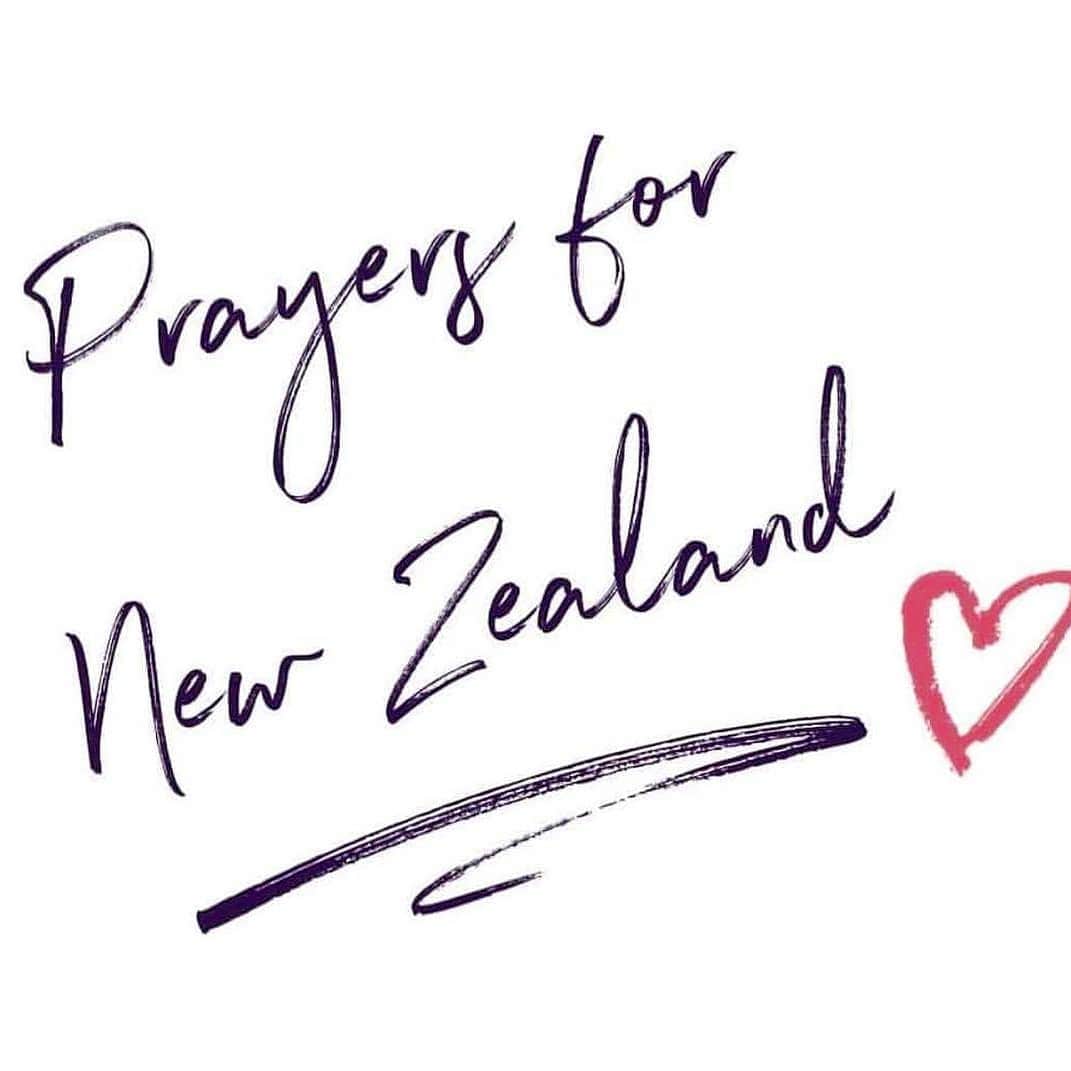 ヴィオラ・デイヴィスさんのインスタグラム写真 - (ヴィオラ・デイヴィスInstagram)「Hate is NOT an option!! Every life lost is a loss for ALL of us!! Praying for the lives taken in New Zealand but praying equally for the ones left behind. ❤️❤️」3月16日 5時44分 - violadavis