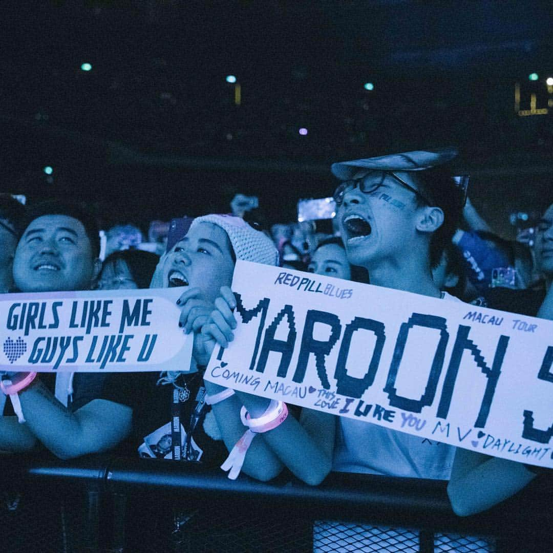 Maroon 5さんのインスタグラム写真 - (Maroon 5Instagram)「MACAU • 🚀 • 3.3.2019 #REDPILLBLUESTOUR 📸 @bootswallace」3月16日 5時54分 - maroon5