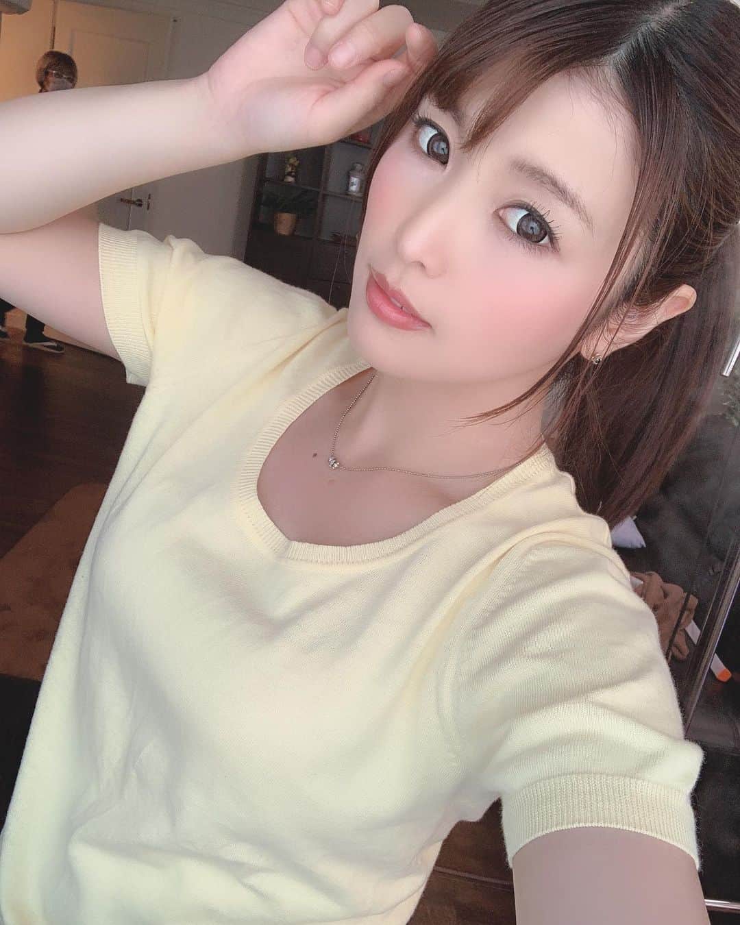 新村あかりのインスタグラム：「タカラ映像さんのとき私♪ また橋本れいかちゃんと一緒だったー☺️❤️」