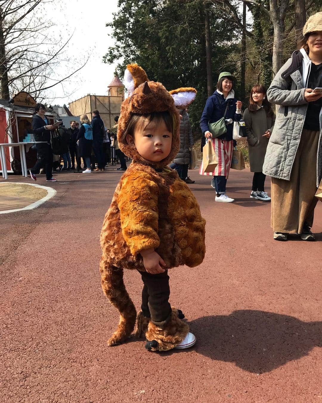 ムーミンさんのインスタグラム写真 - (ムーミンInstagram)「Welcome to Moominvalley Park✨ Today was the grand opening and we met a lot of adorable Moomin fans🥰😍 Swipe for more pictures!👉 #moomin #moominvalleypark #moominvalley #cosplay #mymoomin #moominofficial #ムーミン #メッツァ #ムーミン谷 #メッツァビレッジ」3月16日 16時44分 - moominofficial