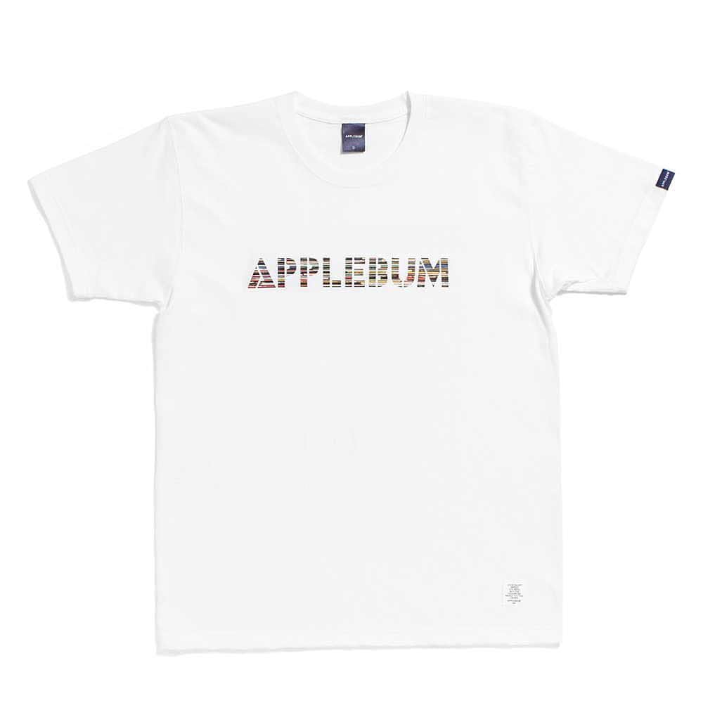 Dancers Collectionさんのインスタグラム写真 - (Dancers CollectionInstagram)「【NEW ARRIVAL】﻿ ﻿ ■APPLEBUM RECORD BORDER T-SHIRT[WHITE] ﻿ ﻿ 商品コード：1911104﻿ ﻿ 90年代Hip Hop黄金期レコードの背表紙をボーダーに見立てたロゴTシャツ﻿ 様々な名盤が散りばめられていて、見ているだけでも楽しめるデザインとなっております✨7.1オンスのアメリカ原産「U.Sコットン」生地を使用した着崩れしないしっかりとしたボディです👍﻿ ﻿ 素材 : 綿 100%﻿ ﻿ 👇オンラインストアでも購入可能です👇﻿ http://shop.dancers-c.com/?pid=141426164﻿ ﻿﻿ 電話通販も可能です😊 ﻿﻿ お気軽にお問い合わせ下さい✨ ﻿﻿ ﻿﻿ ダンサーズコレクション原宿店 ☎03-5474-9575﻿ ﻿﻿ #APPLEBUM ﻿ #ダンコレ #ダンサーズコレクション #dancerscollection #tokyo #harajuku」3月16日 16時58分 - dancerscollection