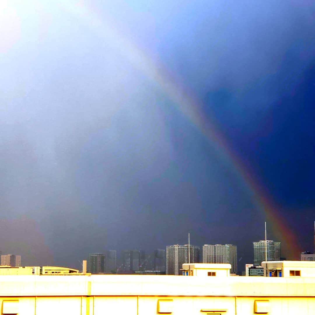 布川敏和さんのインスタグラム写真 - (布川敏和Instagram)「🌈東京の空に虹が出た～！ . #虹 #レインボー #東京 #空」3月16日 16時59分 - fukawatoshikazu