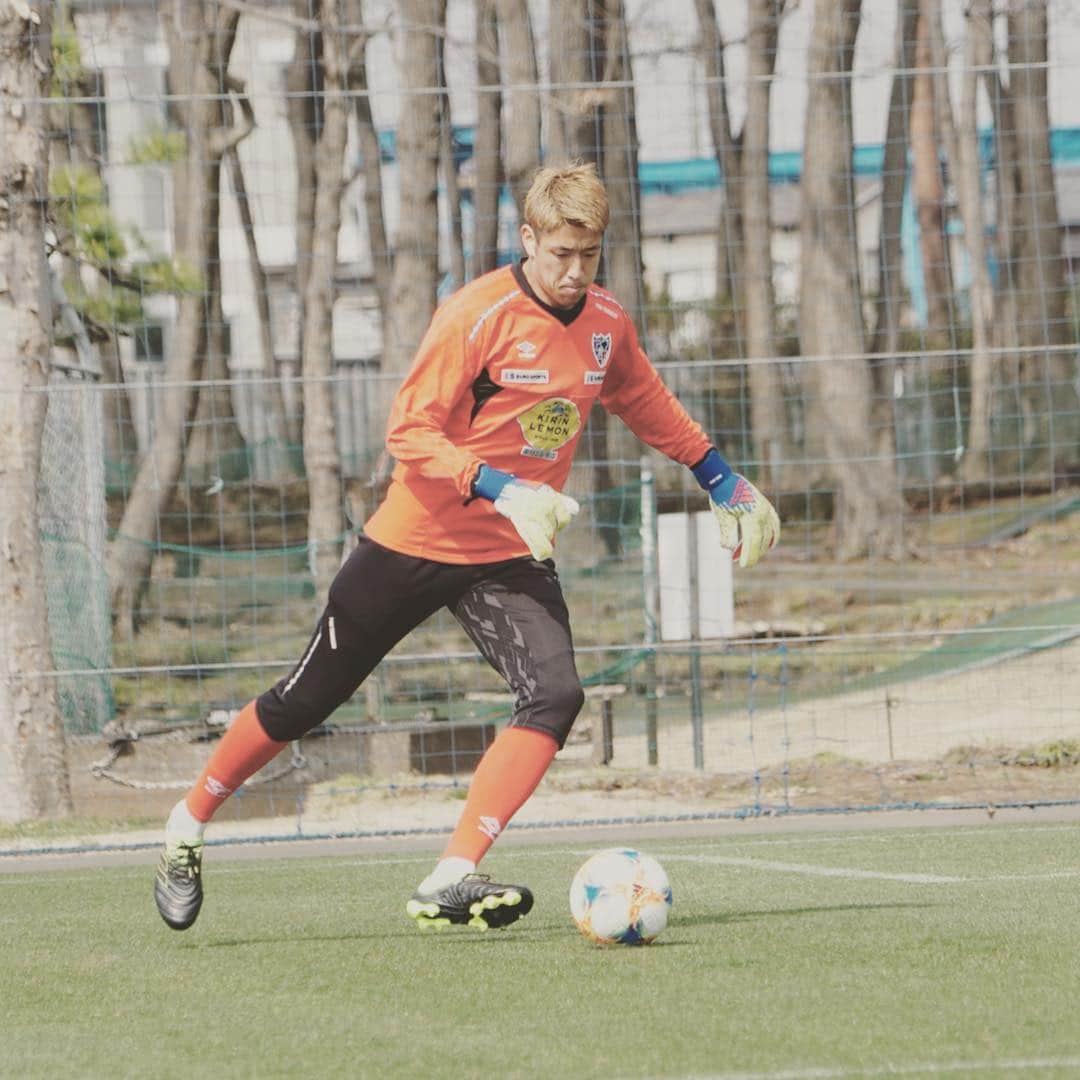 林彰洋さんのインスタグラム写真 - (林彰洋Instagram)「常にチーム全員で上に向かって行こう それは常にベストを尽くして勇気をもって挑むこと いい準備👍 Going to higher⚽️ #preparation  #braveheart #try #ourbest #fctokyo」3月16日 16時59分 - aki_hayashi0507