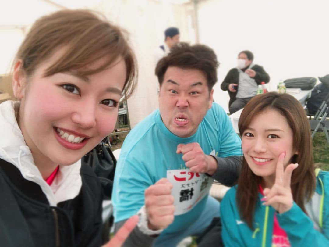 門脇佳奈子さんのインスタグラム写真 - (門脇佳奈子Instagram)「⭐️ 寛平マラソンの時に、大好きなプラスマイナスの岩橋さんに会えました！ * 岩橋さんのインスタが面白くって大好きなんです🤣❤️ * * とくに地方に行った時の地方の名前を即興で歌ってくれる動画！笑 * * * @maeeeeen1084 サイコーです🤣🤣🤣🤣」3月16日 17時00分 - kanakoofficial