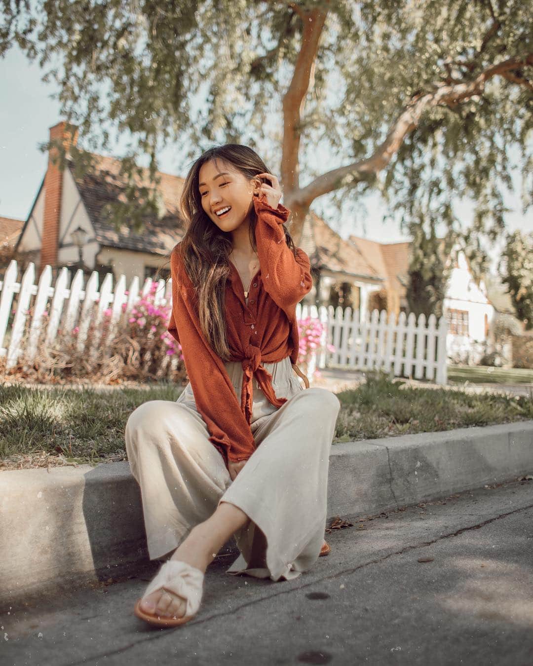W E Y L I Eのインスタグラム：「So happy that the sun is out ☀️」