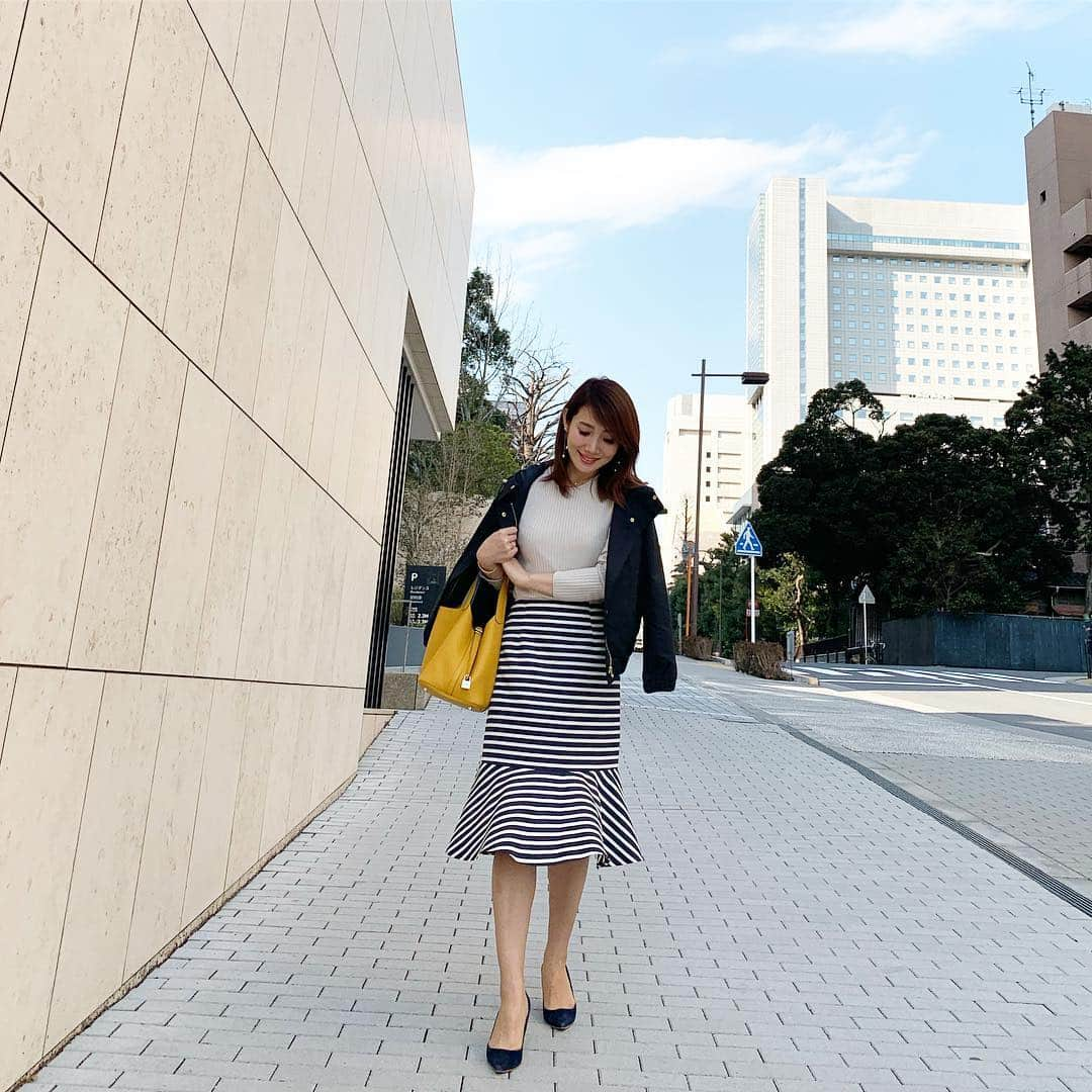 吉田美紀さんのインスタグラム写真 - (吉田美紀Instagram)「・ コーディネート☘ ・ tops→#unitedarrows  skirt→#lialapg outer→#lialapg bag→#hermes pumps→#pellico ・ #coordinate #outfit #ootd #look #style #fashion #wardrobe #instagood #instafashion #ママコーデ #ママコーディネート #ママファッション #コーディネート #ファッション #ブルゾン」3月16日 9時26分 - miki__yoshida