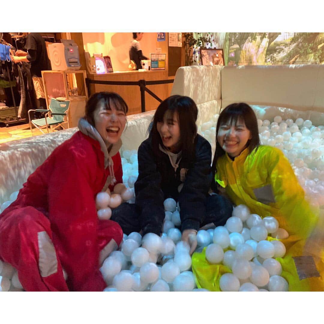 秋田汐梨さんのインスタグラム写真 - (秋田汐梨Instagram)「・ VR🥽 VR感ない写真でごめんなさい。笑 7Mのとこから落ちるアトラクションです、。 動画ストーリーに載せますっ」3月16日 10時07分 - shiori_akita319official
