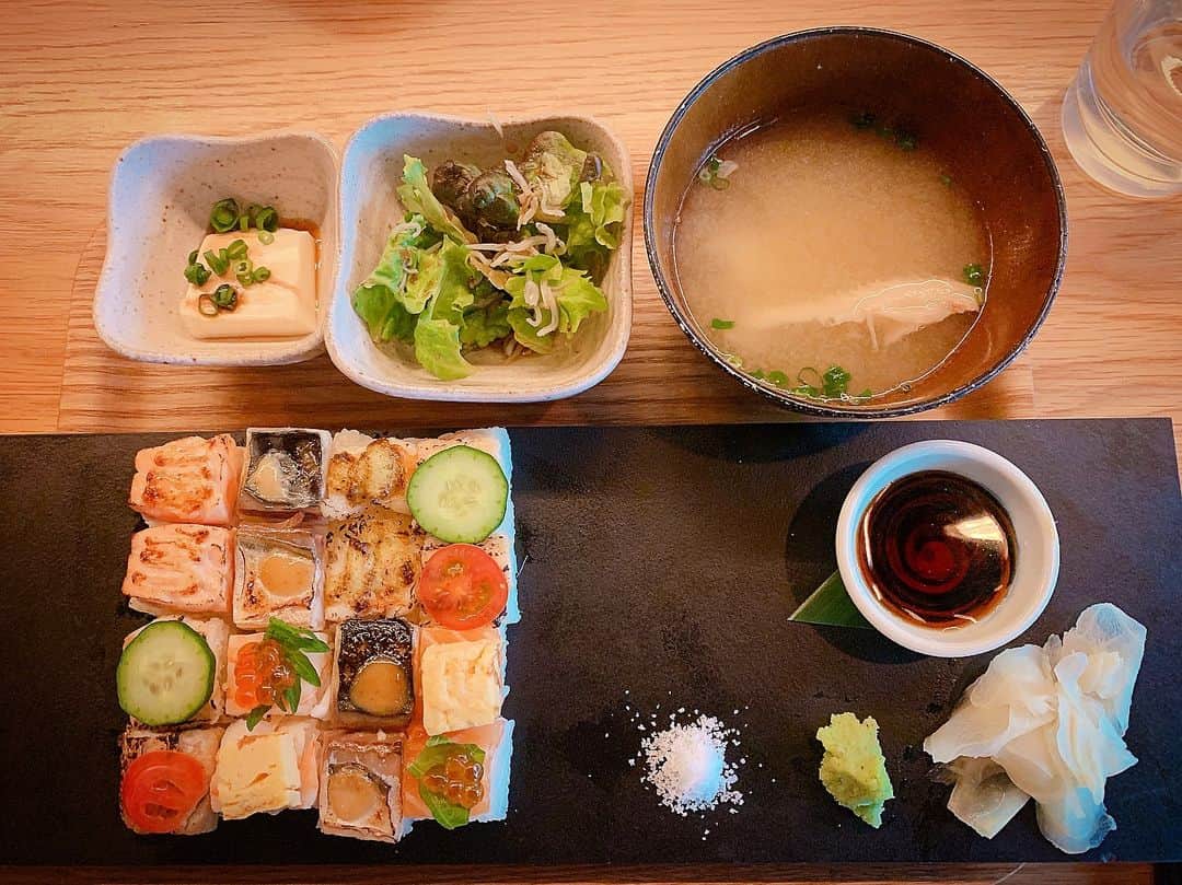 KYOHEYさんのインスタグラム写真 - (KYOHEYInstagram)「いつかのララランチ🤤✨ お寿司美味しかったなぁ🤤✨ #ランチ #lunch #ララランチ #shibuya #渋谷  #KINKA #sushi #お寿司 #寿司 #しーすー」3月16日 10時22分 - kyohey5