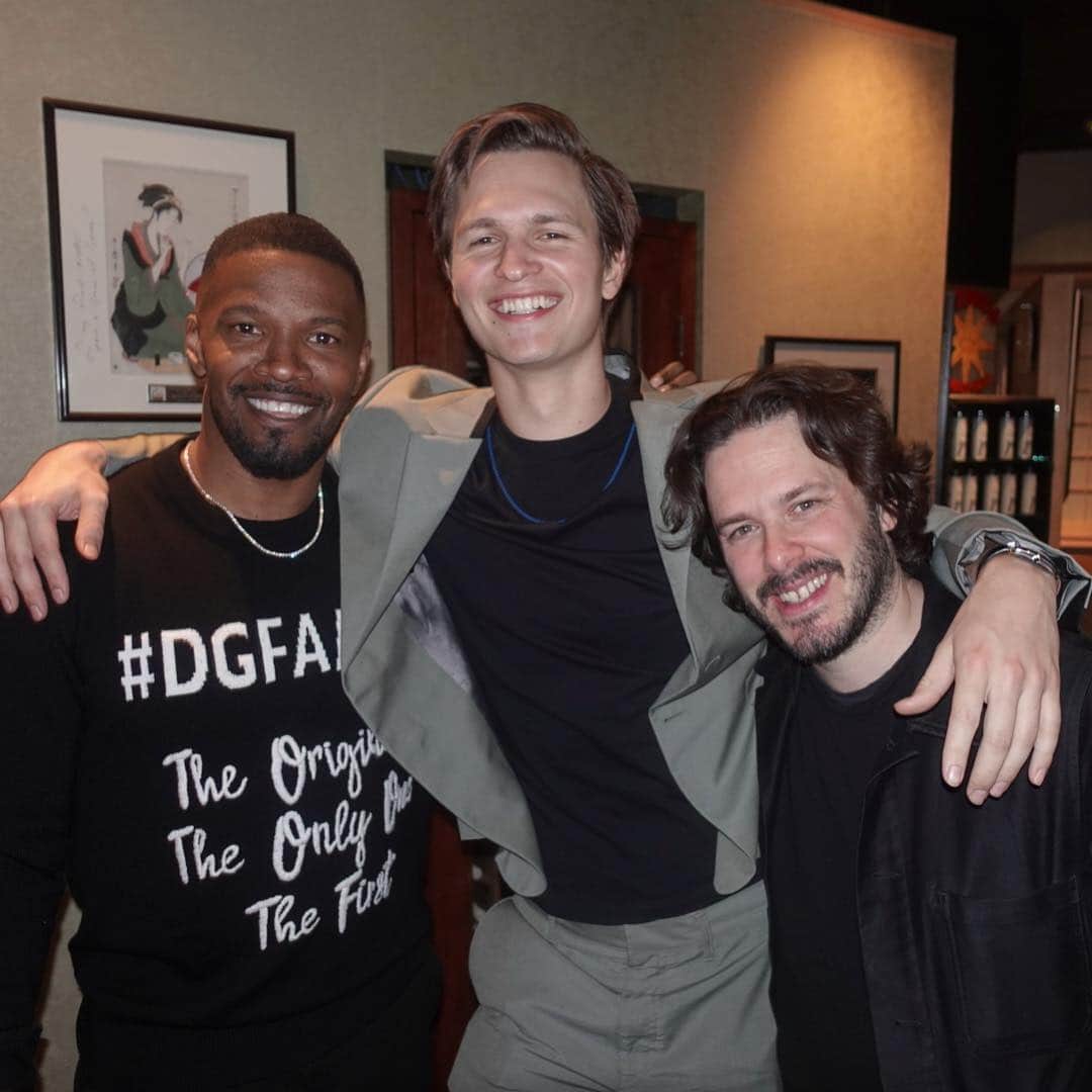 のインスタグラム：「Bats, Baby and other guy. #HappyBirthdayAnsel」