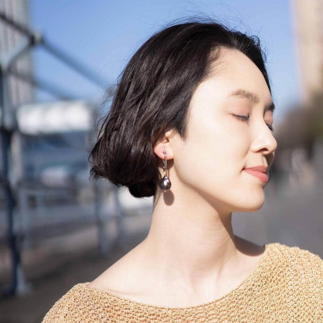 mar.ayaさんのインスタグラム写真 - (mar.ayaInstagram)「②🌬 . . . #jewelry @profil.de.laube  #📸 @ryogage  春の風〜 . . . #profildelaube  #shooting」3月16日 11時16分 - mar.aya
