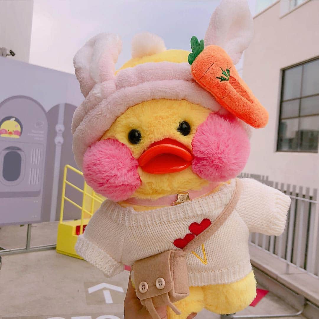 Chuuのインスタグラム：「나도 봄옷 있덕❤️✌️」
