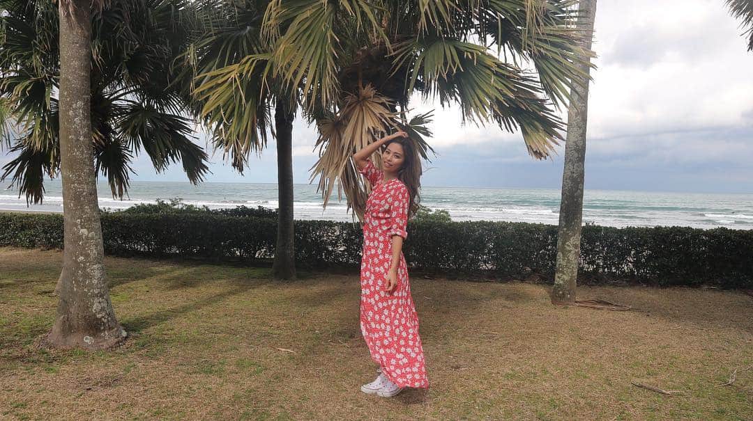 ANNA さんのインスタグラム写真 - (ANNA Instagram)「今夜20:00〜放送Saturday Night Flare!!🥰🌴・ ・ 是非聴いてくださ〜い🌊・ ・  #mrtラジオ #beachside #dressupdaily」3月16日 17時26分 - anna_flare