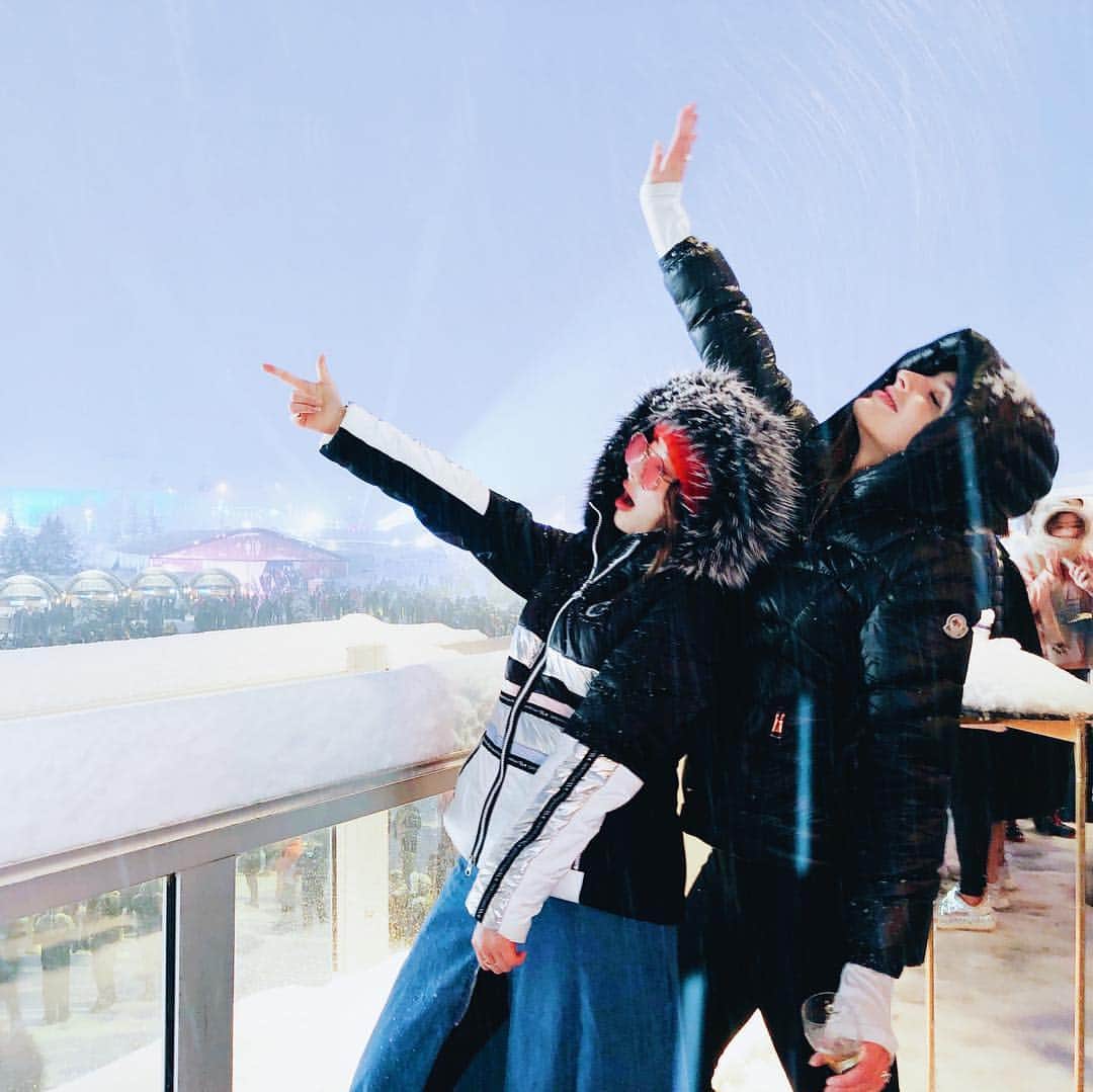 クリスティン・ウェイさんのインスタグラム写真 - (クリスティン・ウェイInstagram)「Tomorrow winter was amazing!! #tomorrowland #tomorrowlandwinter #edm #ski #alpedhuez #skiinfrance #welltravelle #edm #tomorrowland #tomorrowlandwinter」3月16日 11時56分 - prettywhy