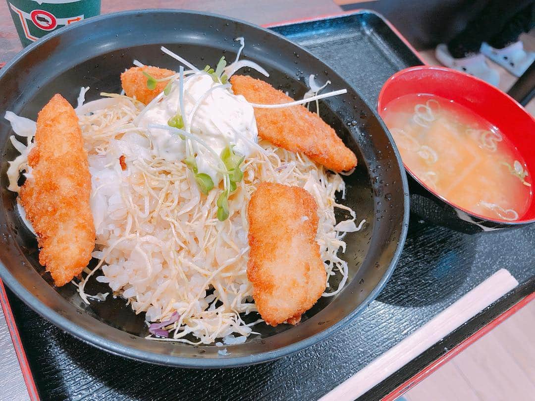 涼邑芹さんのインスタグラム写真 - (涼邑芹Instagram)「お昼食べました😋🍴🌞 美味しかった〜🤤 #お昼ご飯」3月16日 12時13分 - seri_suzumura