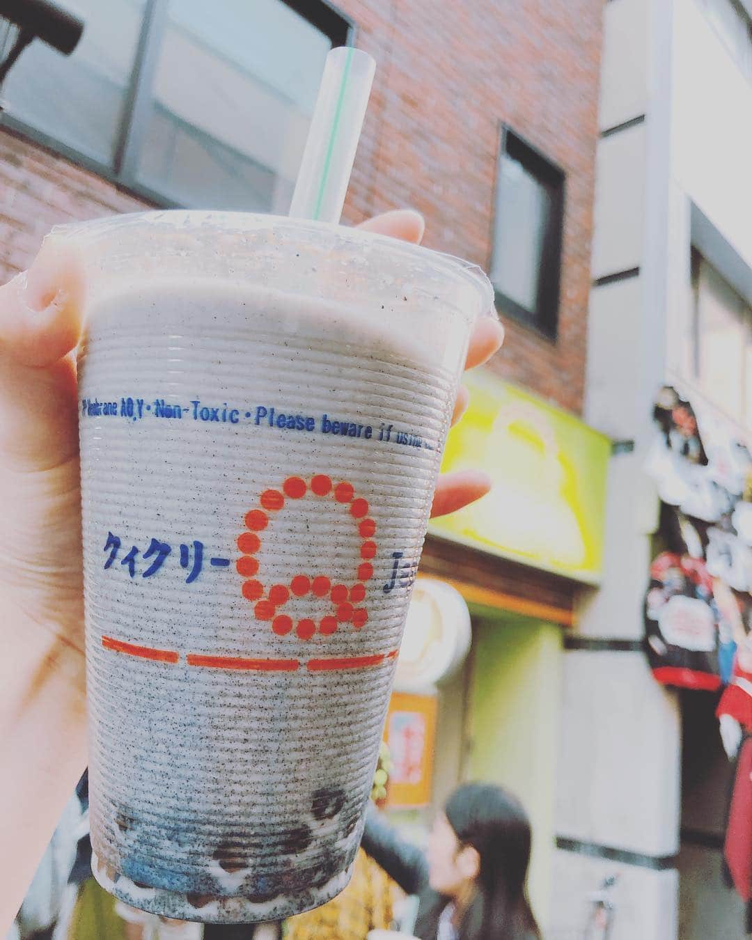 涼邑芹さんのインスタグラム写真 - (涼邑芹Instagram)「タピオカ買って飲みながら集合っ！...♪*ﾟ #タピオカ #マイメン」3月16日 12時16分 - seri_suzumura