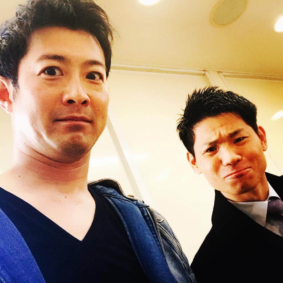 宮下純一さんのインスタグラム写真 - (宮下純一Instagram)「久しぶりに食べられた🥰#きしめん #きしめん住吉#かき揚げ豚しゃぶトッピング#宮本マネージャー初きしめん」3月16日 12時27分 - junichi1017