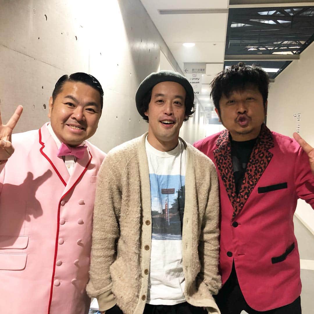 大地洋輔のインスタグラム：「ドラマスターとラジオスターとただのスター  #ダイノジ #エレキコミック #エレキコミックやつい #ビクターロック祭り #ビクターロック祭り2019」