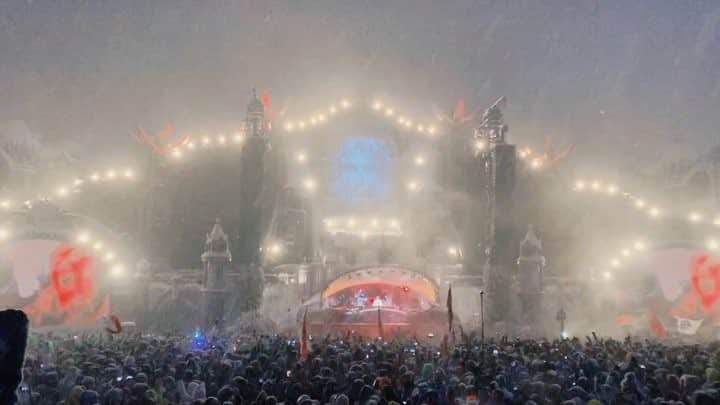 美岐のインスタグラム：「Armin van buuren 👍❄️👏🥳」