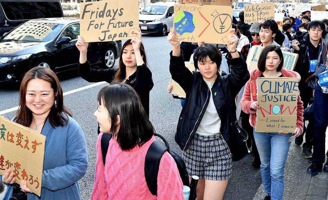 The Japan Timesさんのインスタグラム写真 - (The Japan TimesInstagram)「Participants in a rally calling for action on climate change — part of a worldwide "global strike" campaign — hold up signs on Friday in Tokyo's Shibuya Ward. About 80 people took part in the Tokyo event. The protests were inspired by Swedish teen activist Greta Thunberg, who camped out in front of Parliament in Stockholm last year to demand action from world leaders on global warming. (@miura.yoshiaki photos) . . . . . . #Japan #Tokyo #FridaysForFuture #ClimateStrike #schoolstrike4climate」3月16日 12時51分 - thejapantimes