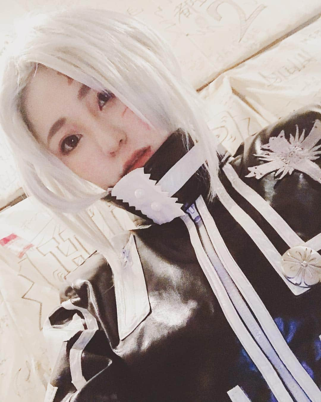 柊木りおさんのインスタグラム写真 - (柊木りおInstagram)「D.Gray-man アレン・ウォーカー  D.Gray-man Allen Walker  #コスプレ #cosplaygirl #cosplayer #cosplay #男装女子 #男装メイク #銀髪 #白髪 #dグレ #dgrayman #dgraymanhallow #dgraymancosplay #allenwolker #japanesegirl #japan #followme #likeforfollow #instagood #instagram #instalike #ショートヘア #ショートカット女子 #ショートカット」3月16日 12時53分 - hiiragirio1220