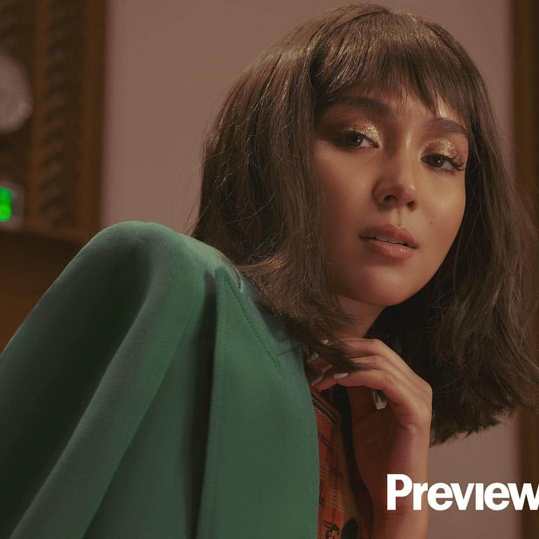 Kathryn Bernardoさんのインスタグラム写真 - (Kathryn BernardoInstagram)「Sharing to you all what’s in my heart in this month’s @previewph cover story.  As I turn 23 this March, I aim to continue learning more about life so I can be equipped to become the best version of myself. ❣️」3月16日 13時04分 - bernardokath