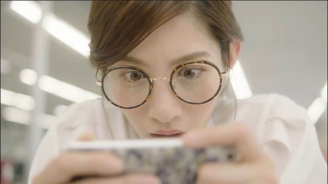 のインスタグラム：「#スマホゲーム #権力と紛争 CMに出演しております〜」
