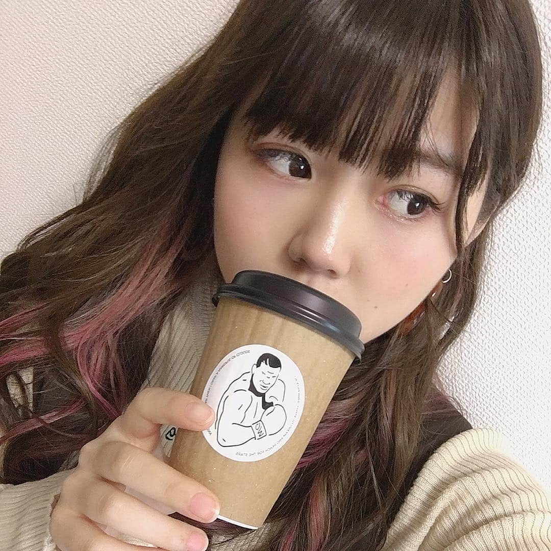 MANA（宮本茉奈）さんのインスタグラム写真 - (MANA（宮本茉奈）Instagram)「. 明日は広島で初ライブ❤︎ . ということで プライベートで広島行ったときの おススメです〜 . @with_out_stand_hiroshima 季節によって限定の飲み物もあっていつ行ってもワクワクしそう！ . みんなよかったら行ってみて◡̈ . #wostand #withoutstand #広島カフェ #広島観光 #広島グルメ #広島 #かふぇすたぐらむ #カフェ巡り  #カフェ #みなとフェスタ」3月16日 13時23分 - ssfwmana