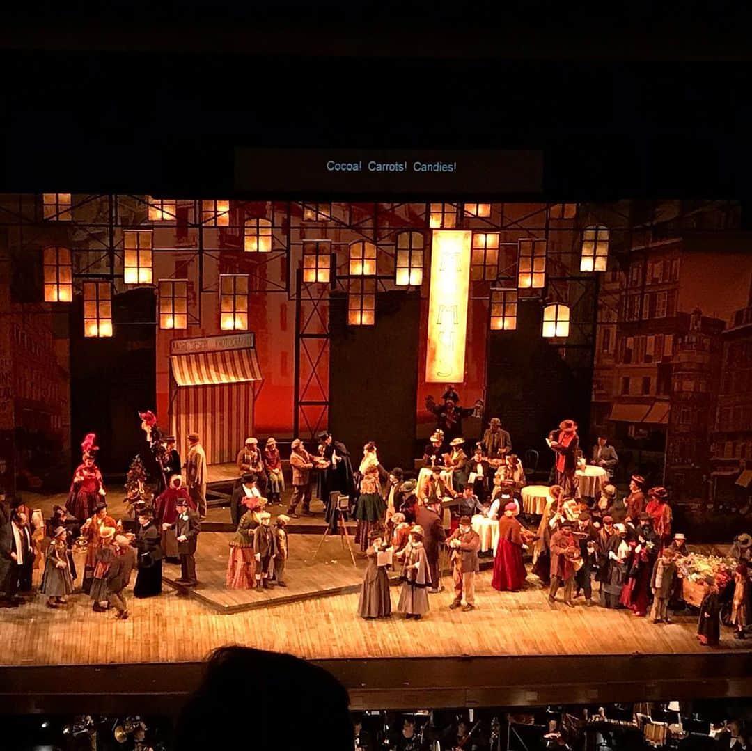 Rozinaさんのインスタグラム写真 - (RozinaInstagram)「A night at the opera🎭. Opening night of La bohème at @thedallasopera !! Such an enjoyable night out with the family and an absolutely BEAUTIFUL performance!!😍😍 I think I’ve finally found where I belong...at THE OPERA!🤣 Eager to attend many more operas in the future♥️ #opera #laboheme #dallasopera #winspearoperahouse」3月16日 13時15分 - rozinataguchi