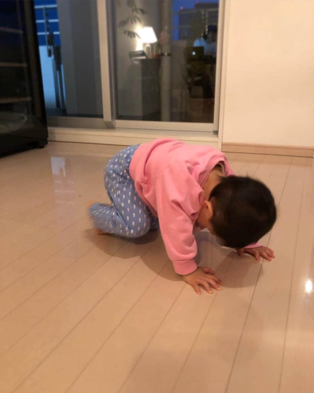 都倉賢のインスタグラム：「なんかヨガに目覚めたよ🧘‍♀️」